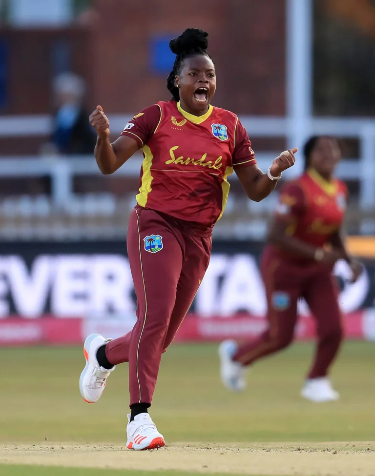 West Indies Bowl And Bring In Alleyne In For Munisar, India Unchanged